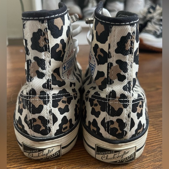 Leopard Print High-Top Converse Sneakers - Picture 3 of 6